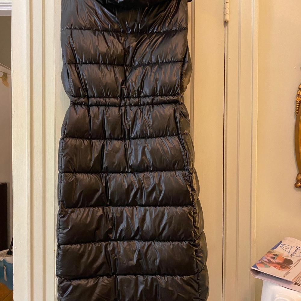 DKNY Jeans Sleeveless faux down coat